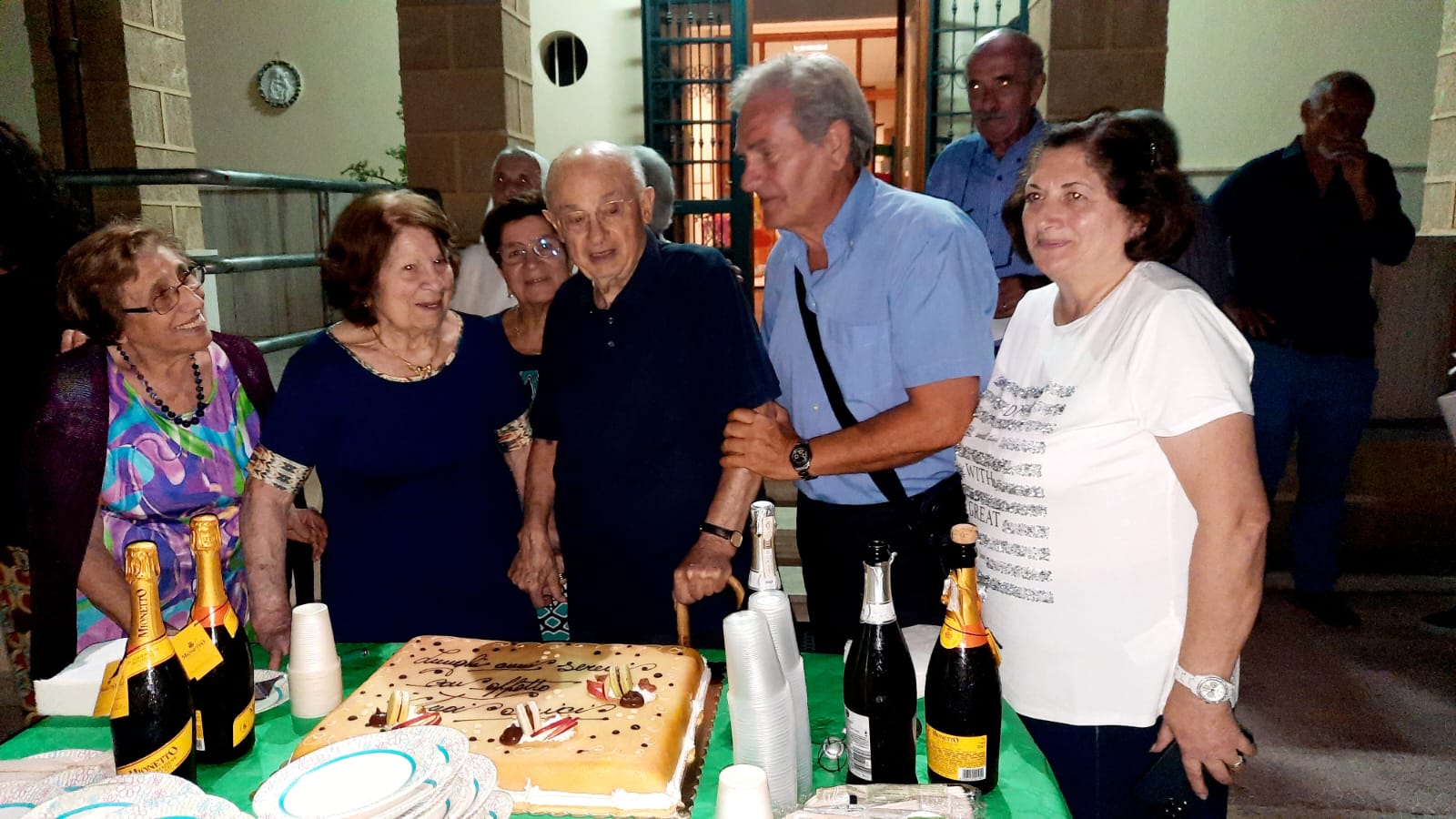 Un saluto fraterno al carissimio padre Roberto Innamorati