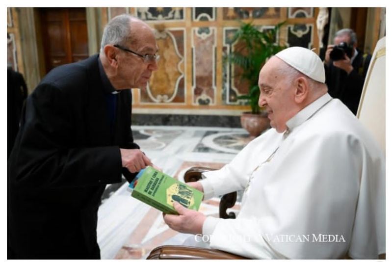 P. José Luis Corzo incontra il Papa Francesco